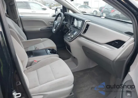 2018 Toyota Sienna Le 8 Passenger из США, поврежденный, VIN 5TDKZ3DC4JS914769